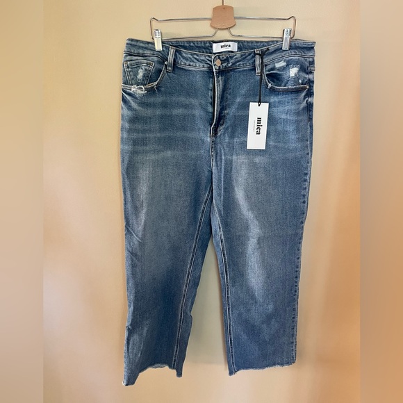 Women’s Mica Jeans NWT - Picture 1 of 5